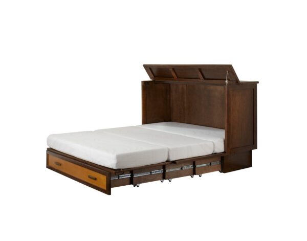 Bridgeport bed with no sheets